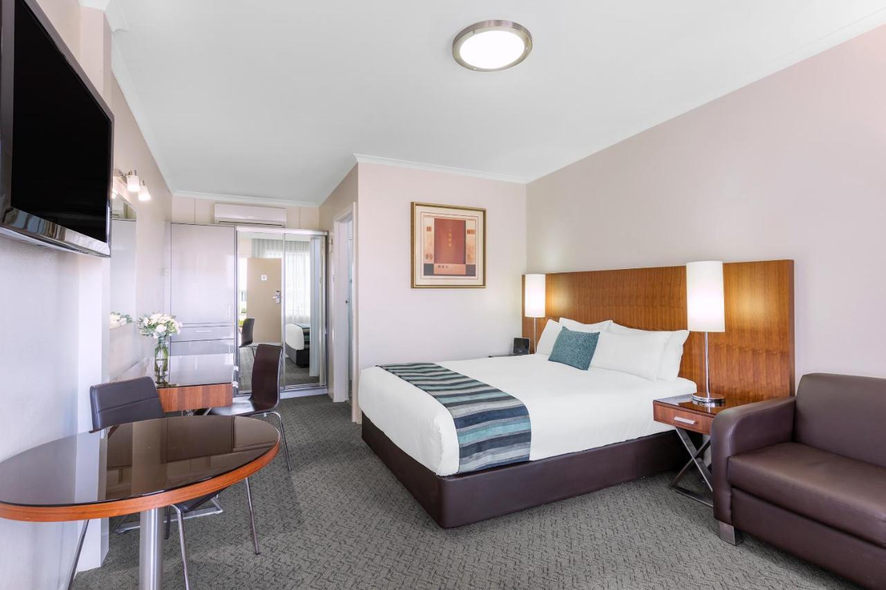 Breakfree Queanbeyan Motel Bagian luar foto
