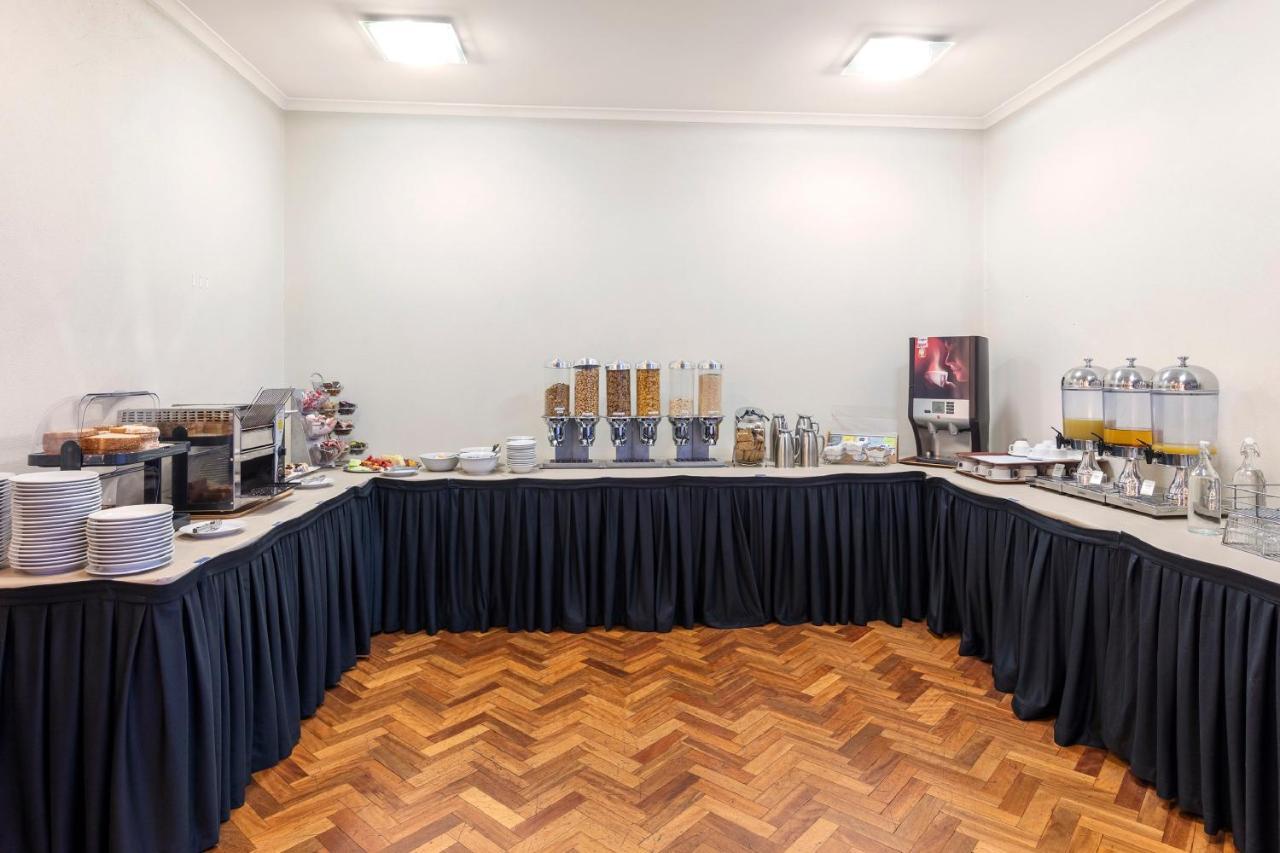 Breakfree Queanbeyan Motel Bagian luar foto