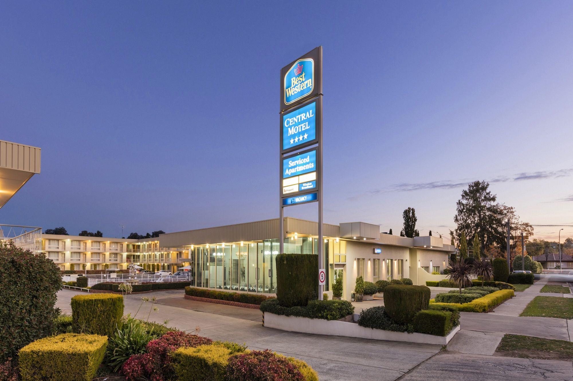Breakfree Queanbeyan Motel Bagian luar foto